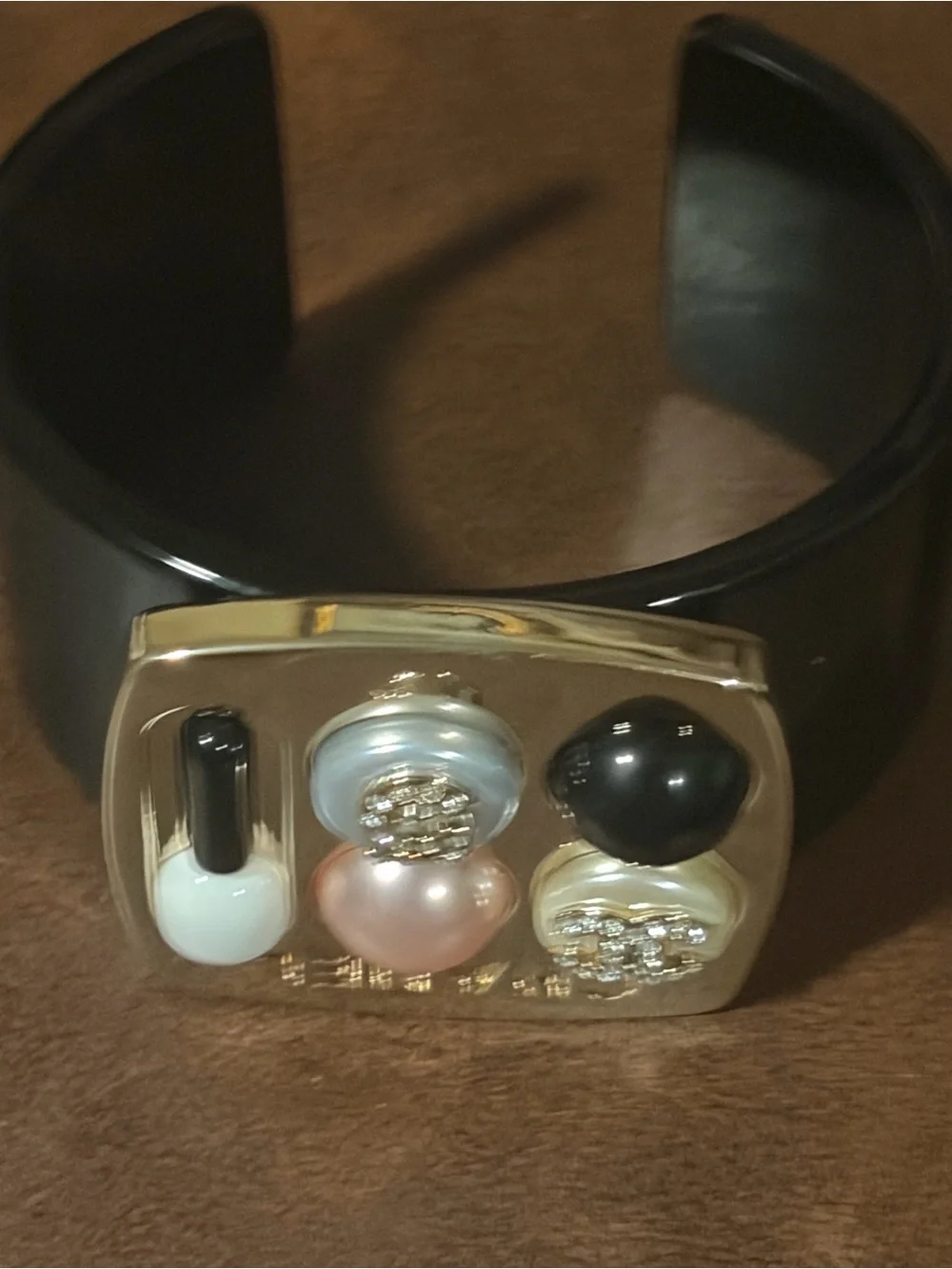 CHANEL gorgeous one